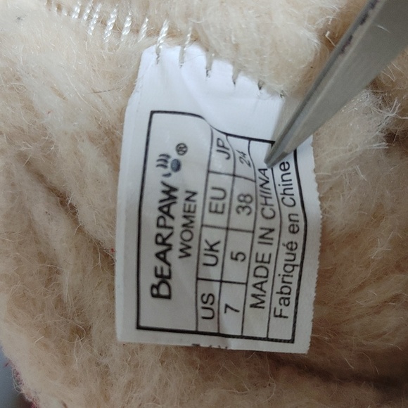 BearPaw Pink Sheepskin Booties Size 6.5 - Picture 12 of 13